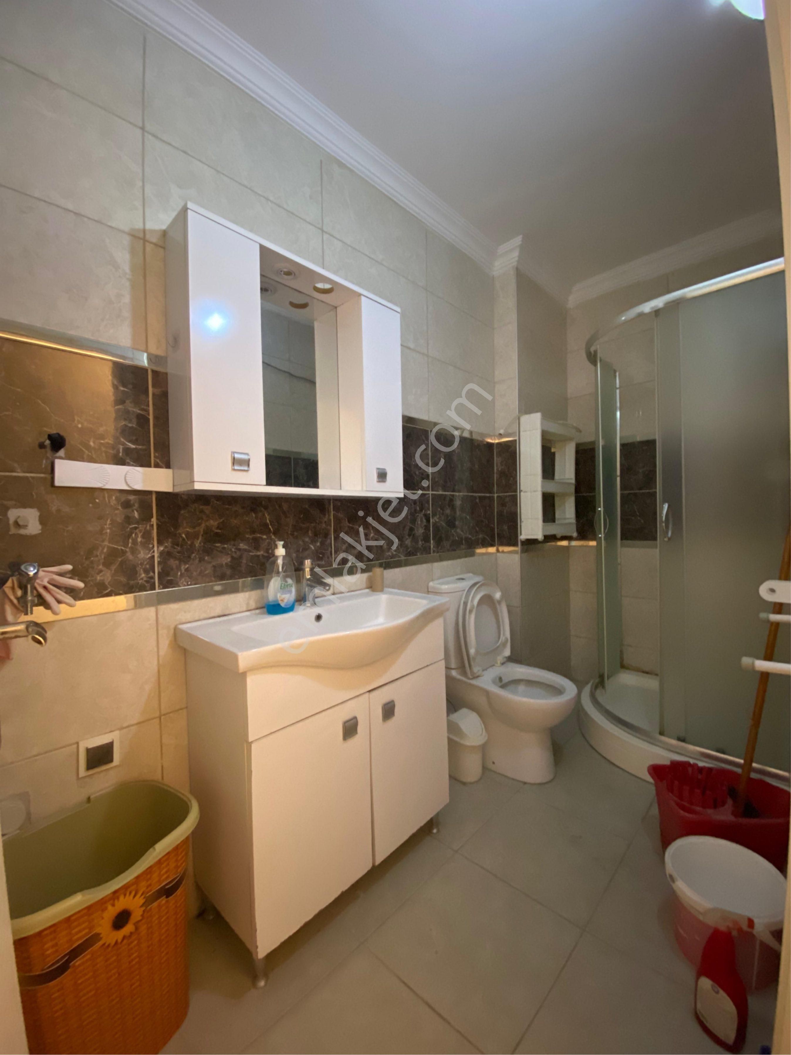 Kuşadası Davutlarda Merkezde Çift Cephe Çift Bahçeli Çok Geniş 2+1 Daire - Görsel 11