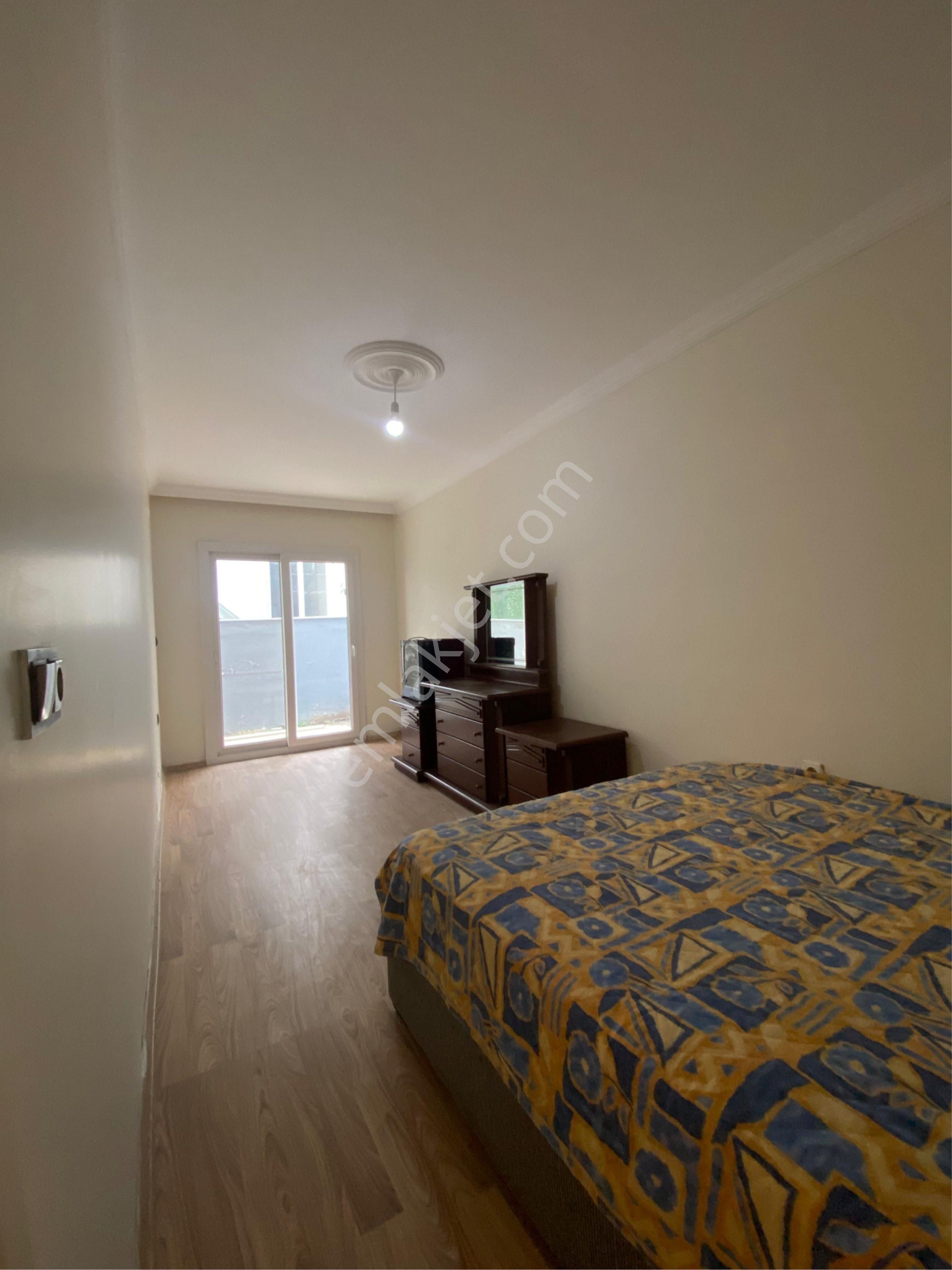 Kuşadası Davutlarda Merkezde Çift Cephe Çift Bahçeli Çok Geniş 2+1 Daire - Görsel 6