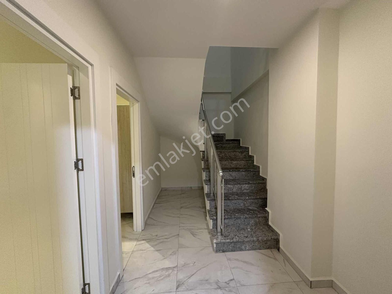 Kestel Calypso'da Deniz Manzaralı 2+1 Eşyalı Dublex Daire - Görsel 26