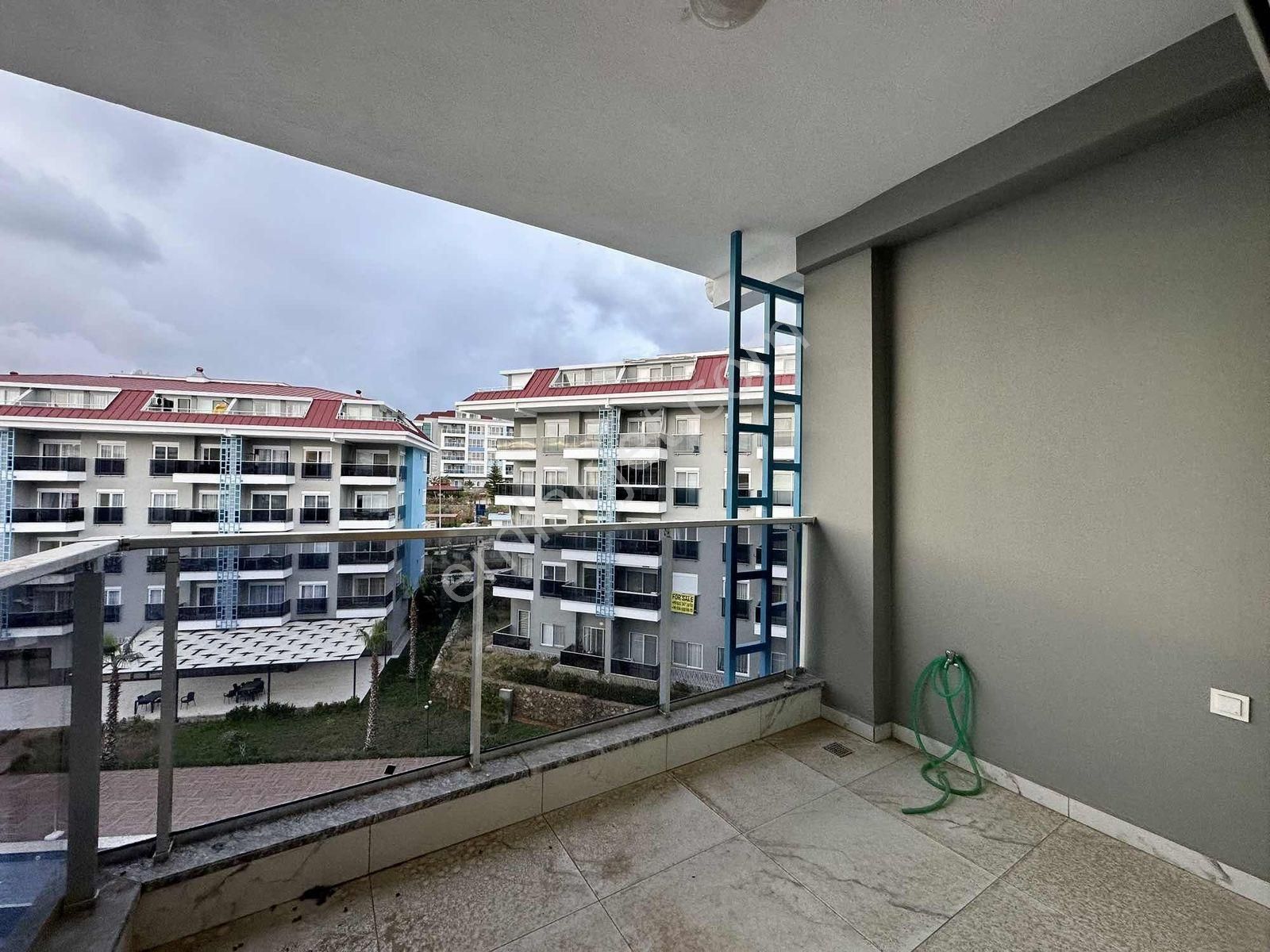 Kestel Calypso'da Deniz Manzaralı 2+1 Eşyalı Dublex Daire