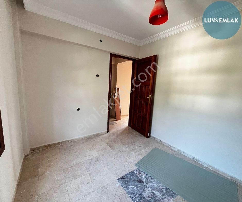 Didim Akbük'te Denize 500 Mt Mesafede Deniz Manzaralı Geniş Bahçeli 4+1 Yazlık - Görsel 19