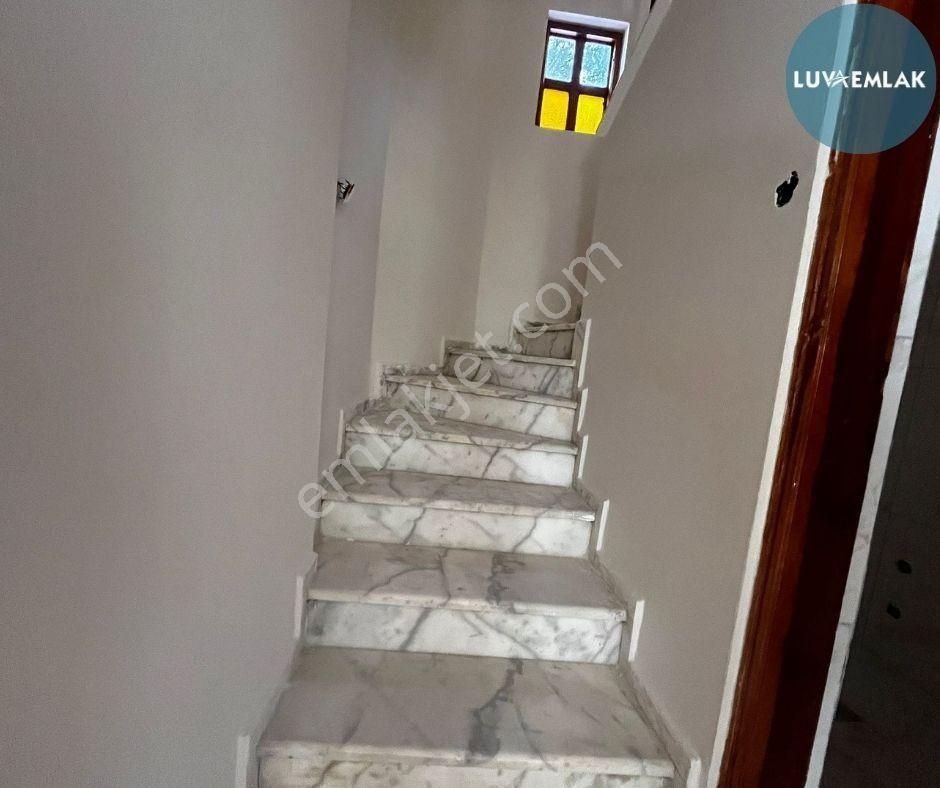 Didim Akbük'te Denize 500 Mt Mesafede Deniz Manzaralı Geniş Bahçeli 4+1 Yazlık - Görsel 14