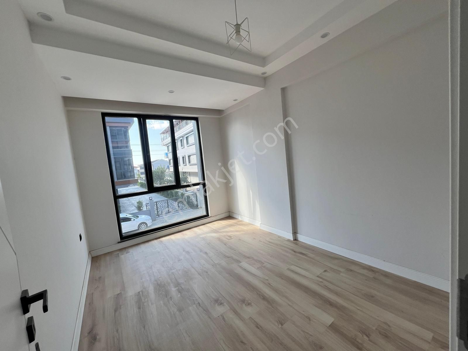 Redstone'dan Uysal Boulevard'da Satılık 1+1 Daire - Görsel 7