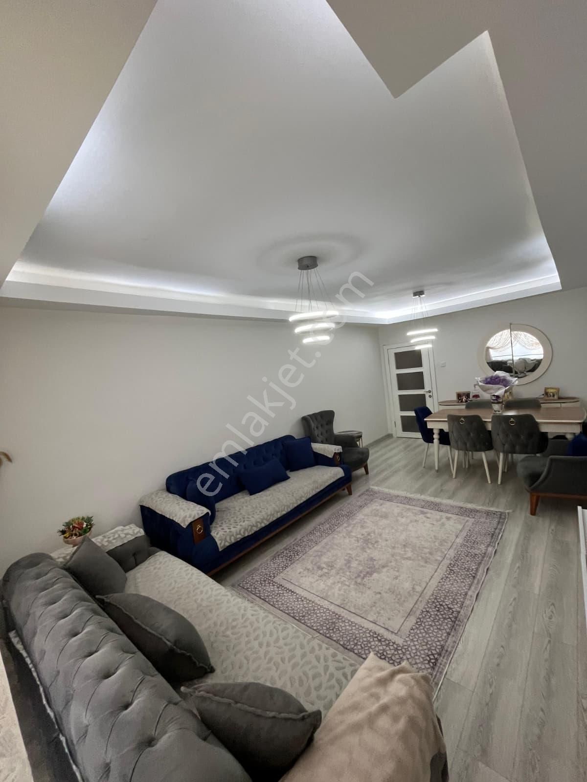 Mç Emlak'tan Mareşal Çakmak Mah'sınde 3+1 Satılık Daire