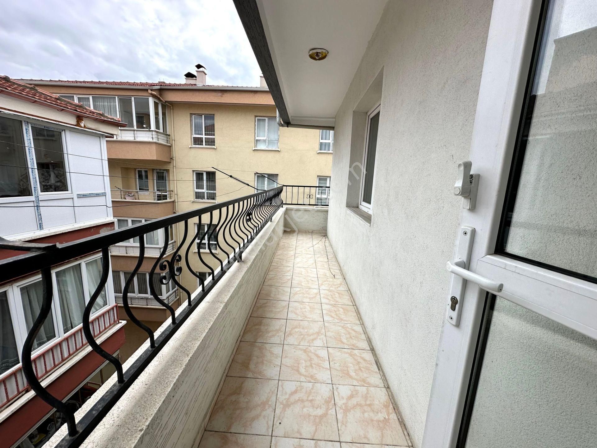 Uzman Emlak Ofisinden Hisar Mh.de Katta Geniş Bağımsız 3+1 Daire - Görsel 21
