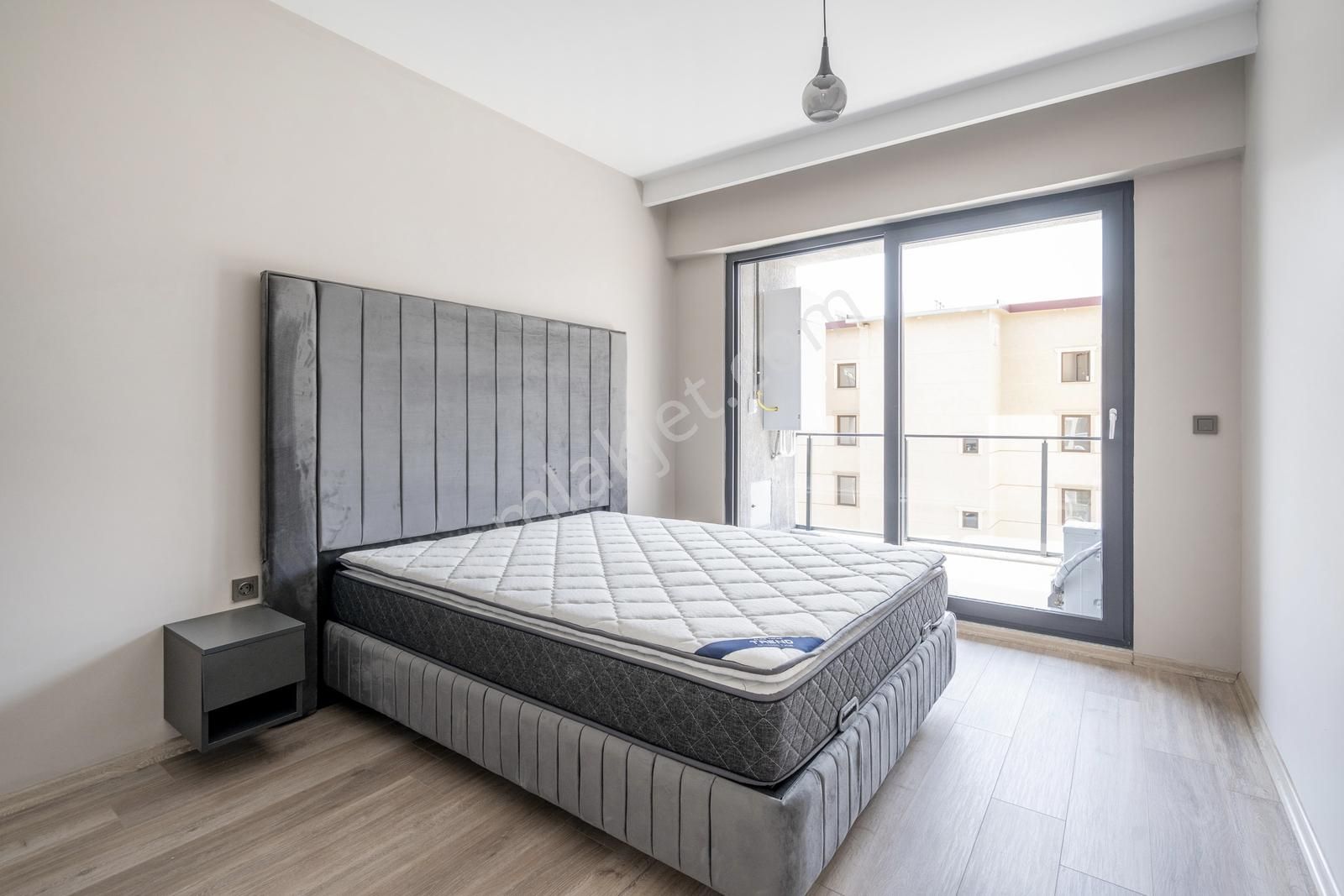 Cb Level'dan 23 Nisan Mah. Meva Projesi Lüks Eşyalı 1+1 Daire - Görsel 27