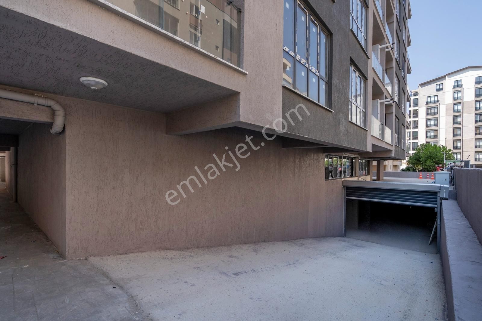 Cb Level'dan 23 Nisan Mah. Meva Projesi Lüks Eşyalı 1+1 Daire - Görsel 12