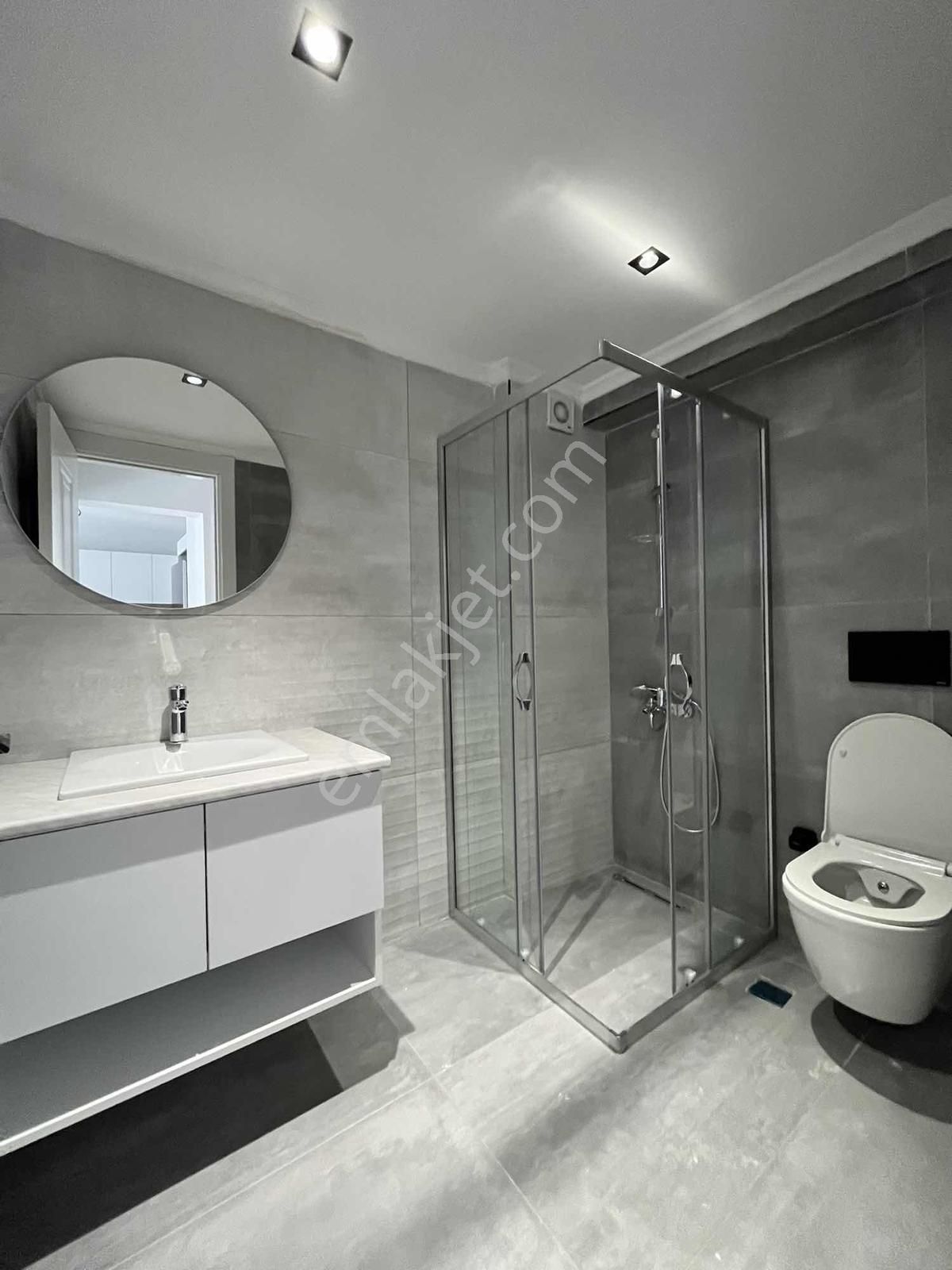 Cb Level'dan Beşevler Yıldırım Cad. Arakat 1+1 Eşyalı Daire - Görsel 10