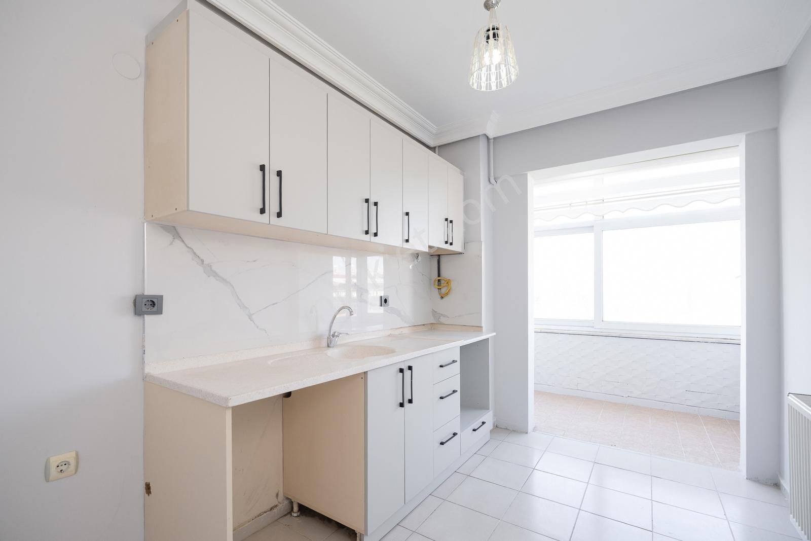 Cb Level'dan Aile Yaşamına Uygun 2+1 Ayrı Mutfaklı Satılık Daire - Görsel 3