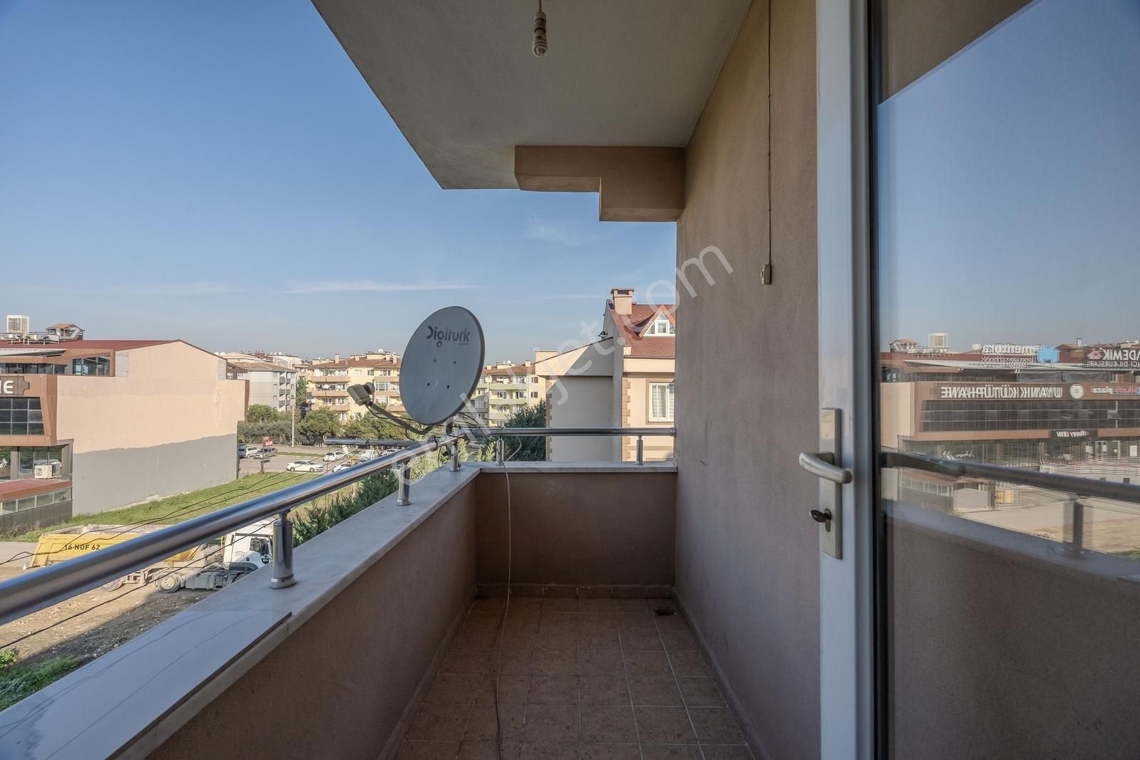 Cb Level'dan Aile Yaşamına Uygun 2+1 Ayrı Mutfaklı Satılık Daire - Görsel 7