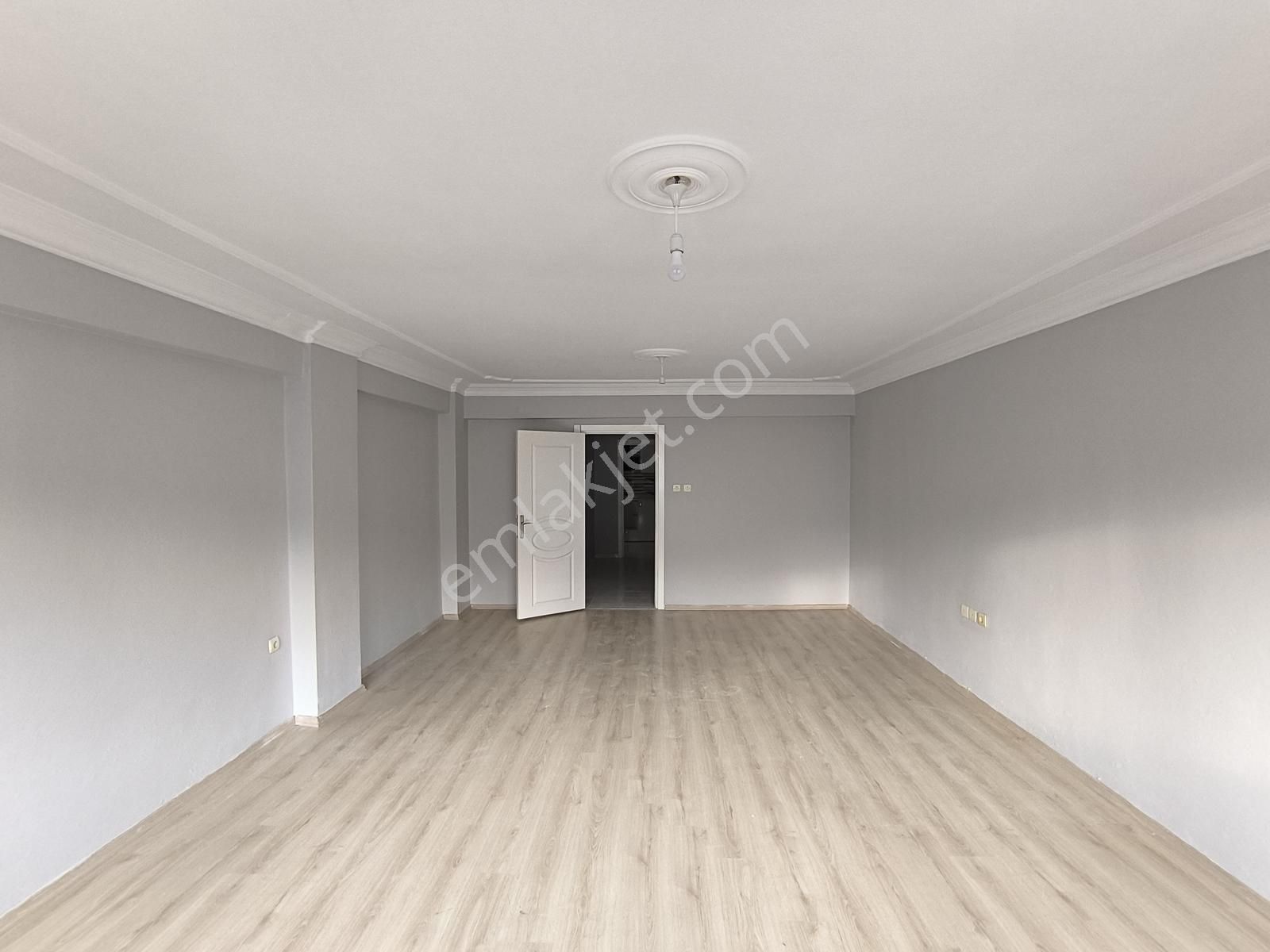 Cb Level'dan 3+1 Geniş Ayrı Mutfaklı Kiralık Daire - Görsel 3