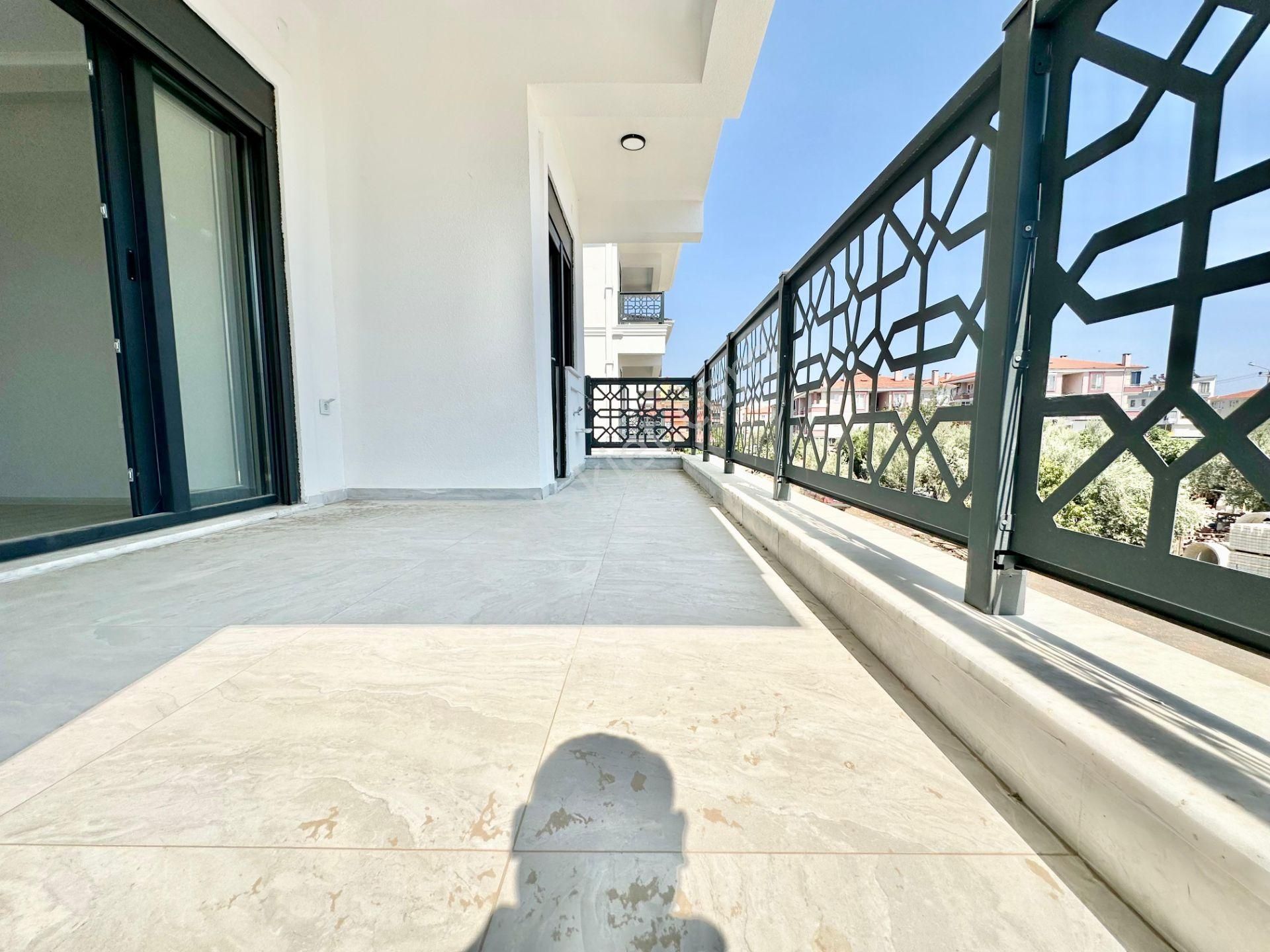 ꧁akçay Ay Emlaktan꧂küçükkuyu'da Lüks Butik Sitede Denize 250 Mt Arakat Ön Cephe Satılık 2+1 Daire - Görsel 15