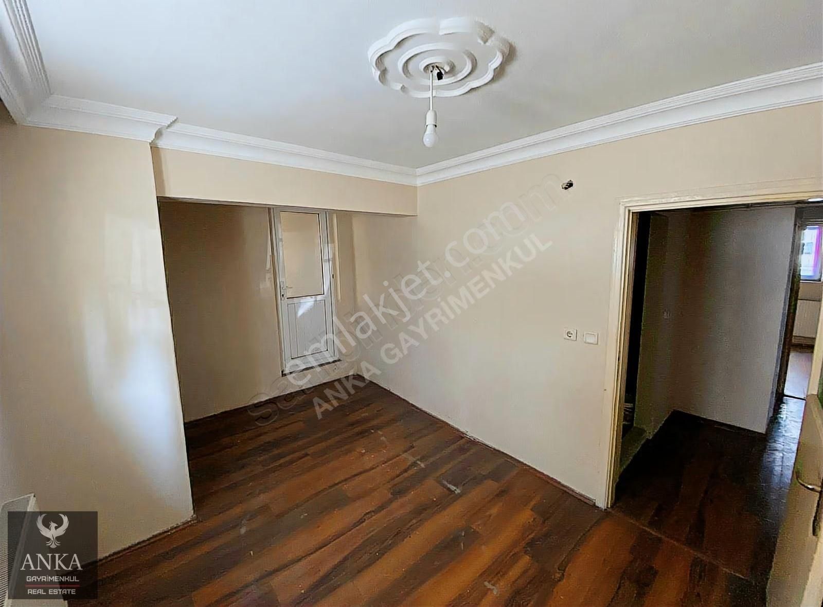 Yenibosna Çobançeşme Mahallesi Kiralık 2+1 Bahçe Katı Daire - Görsel 2