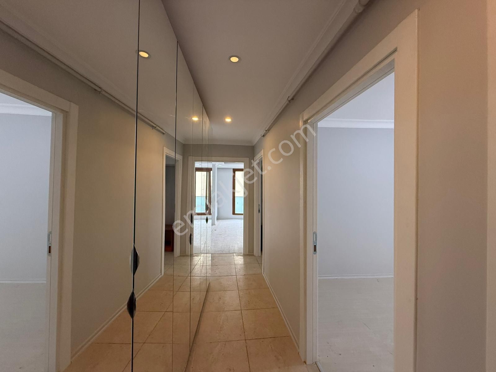 Mehterçeşme Mah'de 2+1 Yeni Bina Metrobüse Yakın Fırsat Arakat ! - Görsel 12