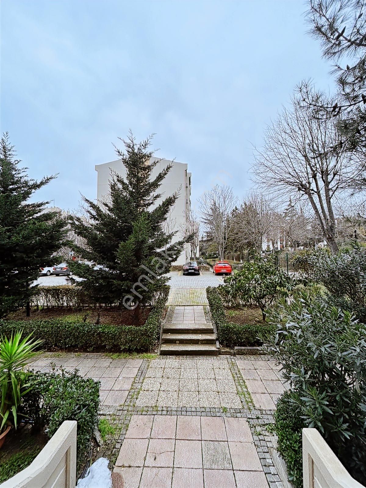 Ataköy Gazi Sitesi'nde Satılık 3+1 Modern Daire -- Krediye Uygun - Görsel 5