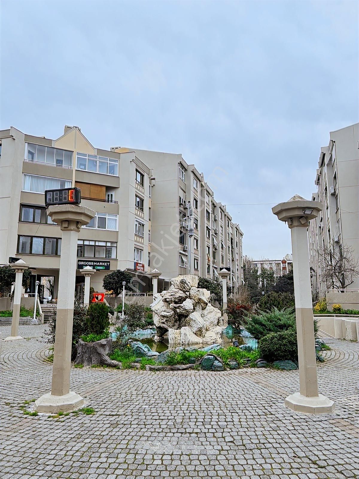 Ataköy Gazi Sitesi'nde Satılık 3+1 Modern Daire -- Krediye Uygun - Görsel 14