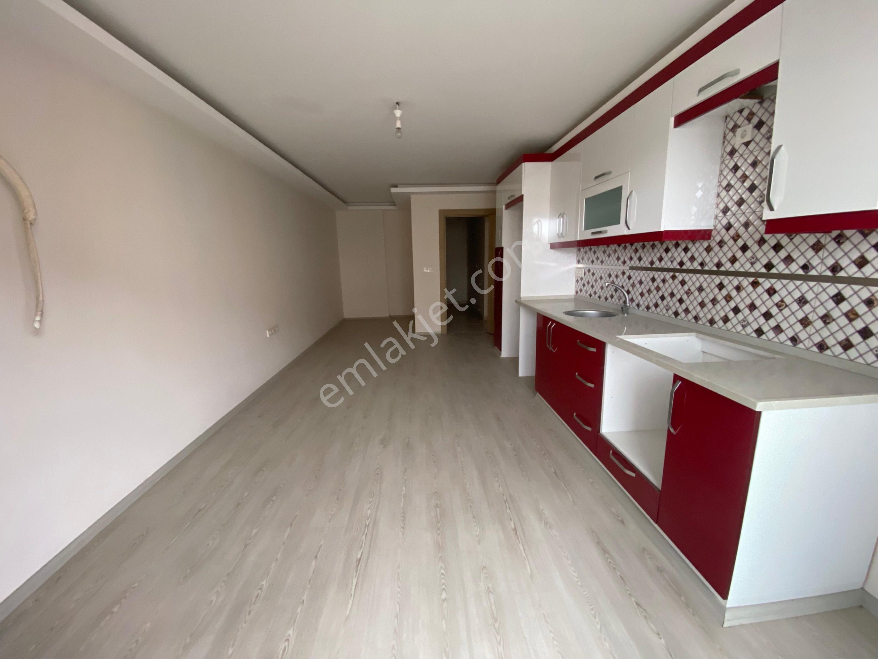 Kuşadası Davutlarda Çok Geniş Ebeveyn Banyolu Balkonlu Satılık 3+1 Daire - Görsel 5