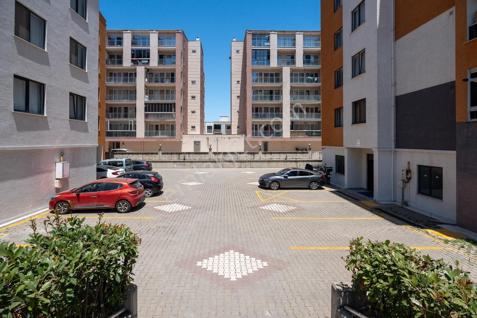 Cb Level'dan Aile Yaşamına Uygun Geniş 4+1 Kiralık Daire - Görsel 31
