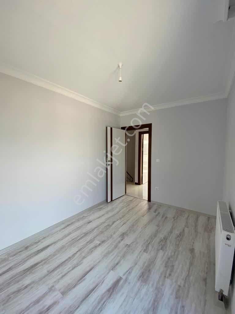 Cb Level'dan Aile Yaşamına Uygun Geniş 4+1 Kiralık Daire - Görsel 14