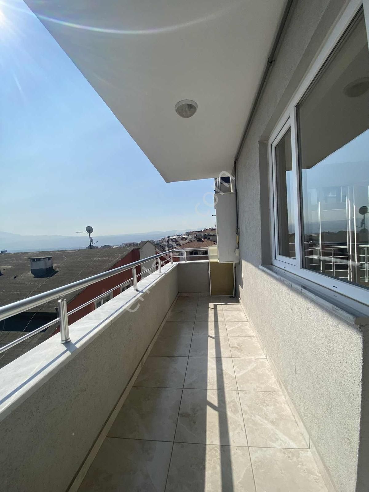 Cb Level'dan Merkezi Konumda 2+1 Ayrı Mutfak Kiralık Daire - Görsel 6