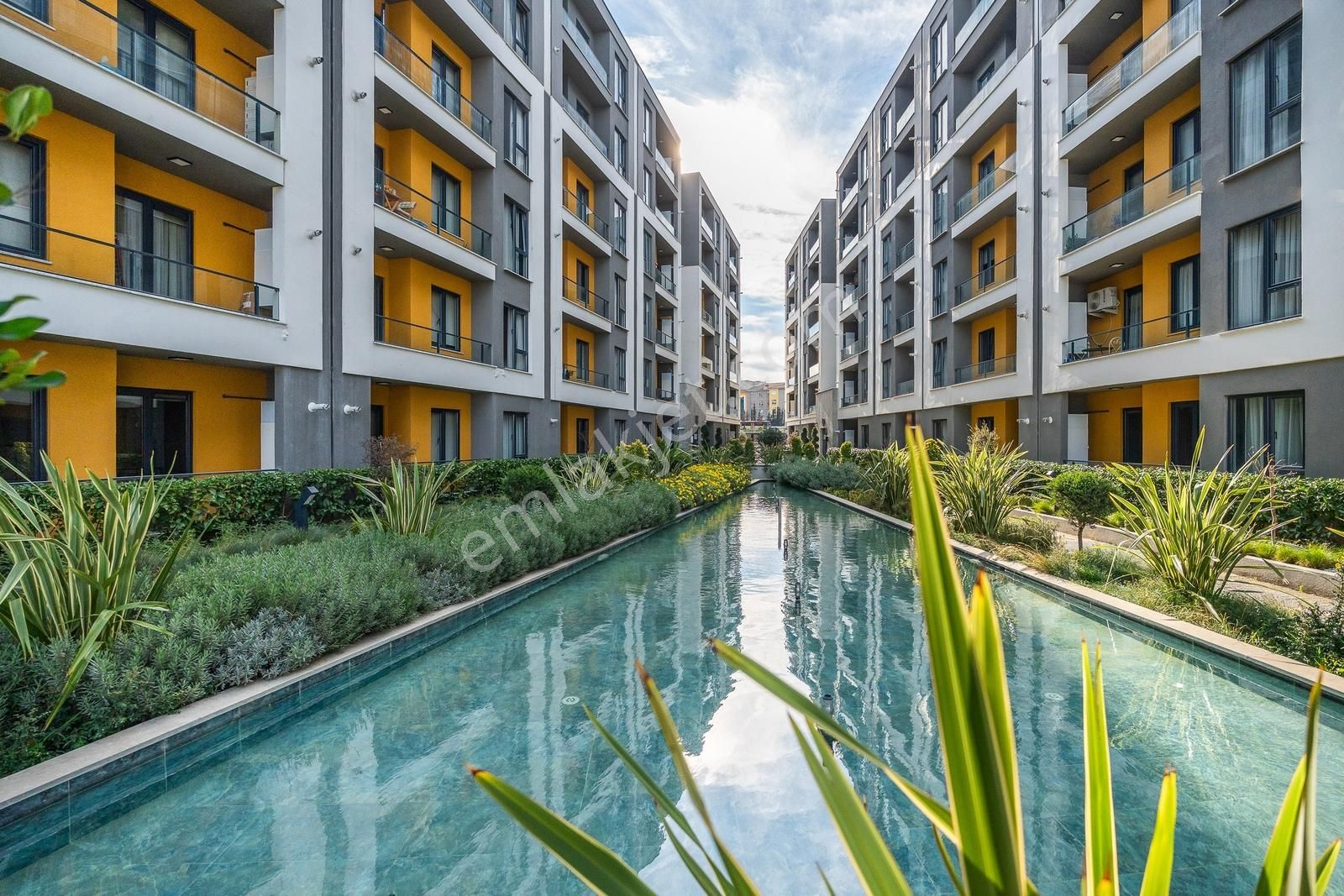 Cb Level'dan Brev 2 Rpojesi 1+1 Arakat B.makineli Kiralık Daire