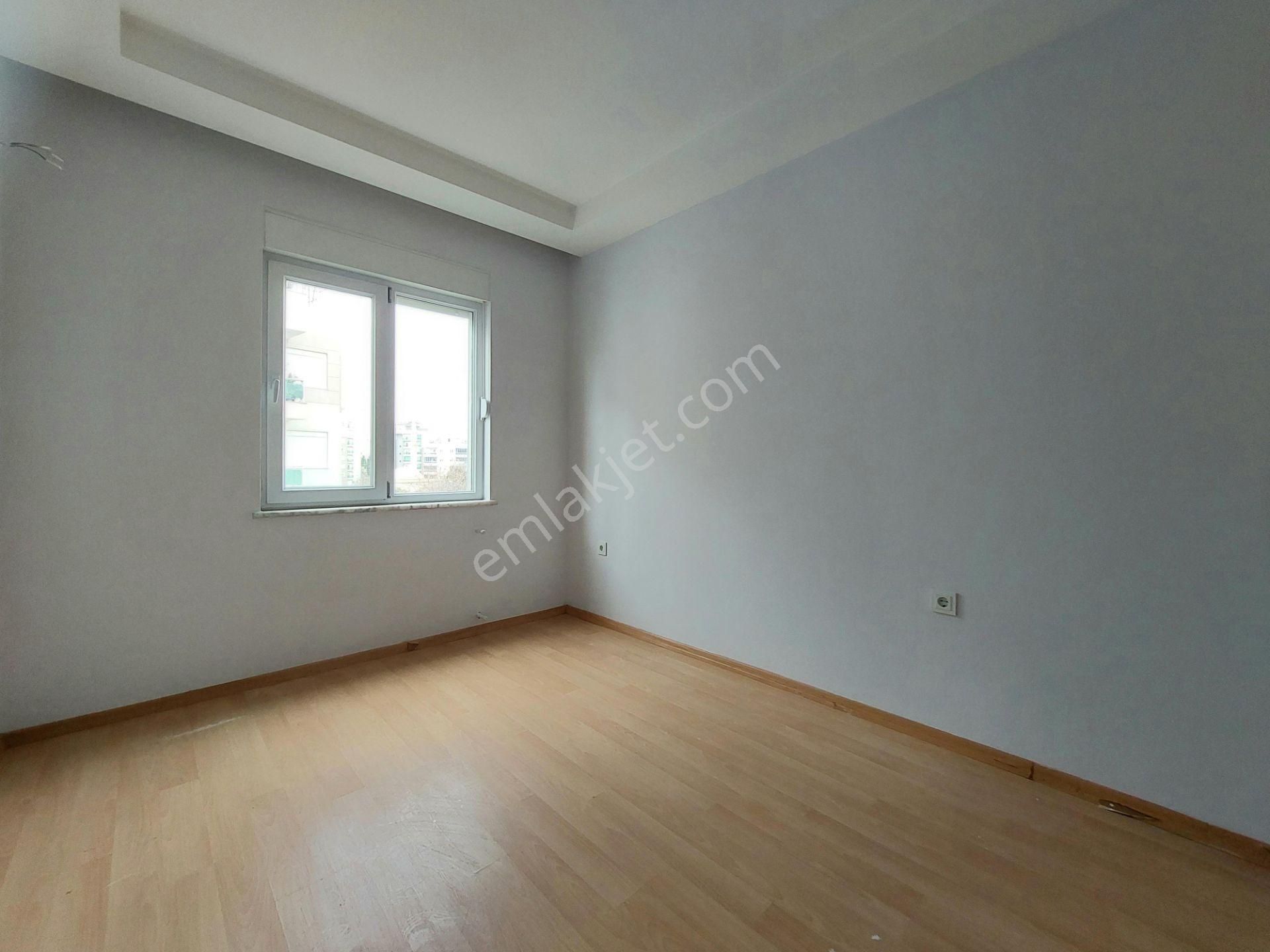 Kızıltoprak Full Kredili Otoparklı 90m2 2+1 3. Kat Satılık Daire - Görsel 12