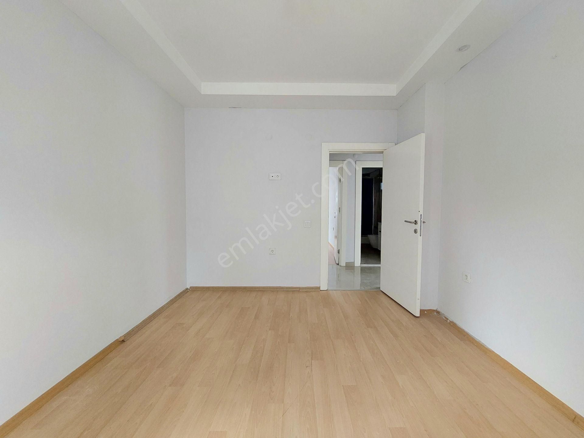 Kızıltoprak Full Kredili Otoparklı 90m2 2+1 3. Kat Satılık Daire - Görsel 18