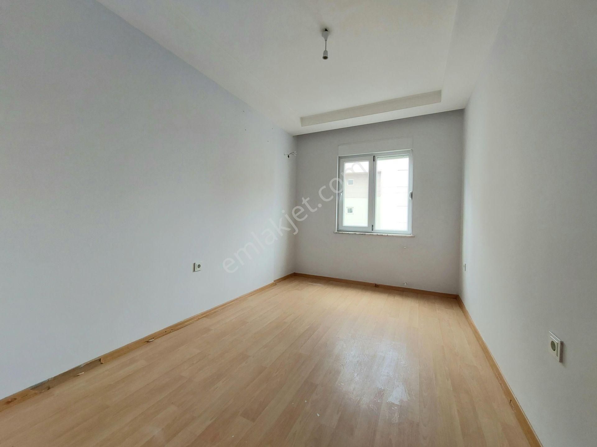 Kızıltoprak Full Kredili Otoparklı 90m2 2+1 3. Kat Satılık Daire - Görsel 11