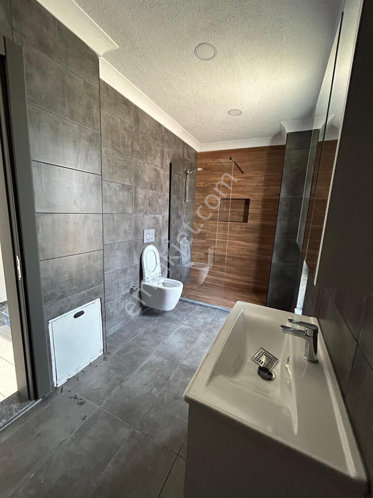 Karasuda Deniz Manzaralı Müstakil Bahçeli 4+1 Satılık Tripleks - Görsel 16