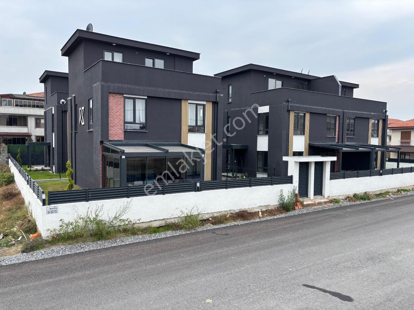 Karasuda Deniz Manzaralı Müstakil Bahçeli 4+1 Satılık Tripleks - Görsel 30