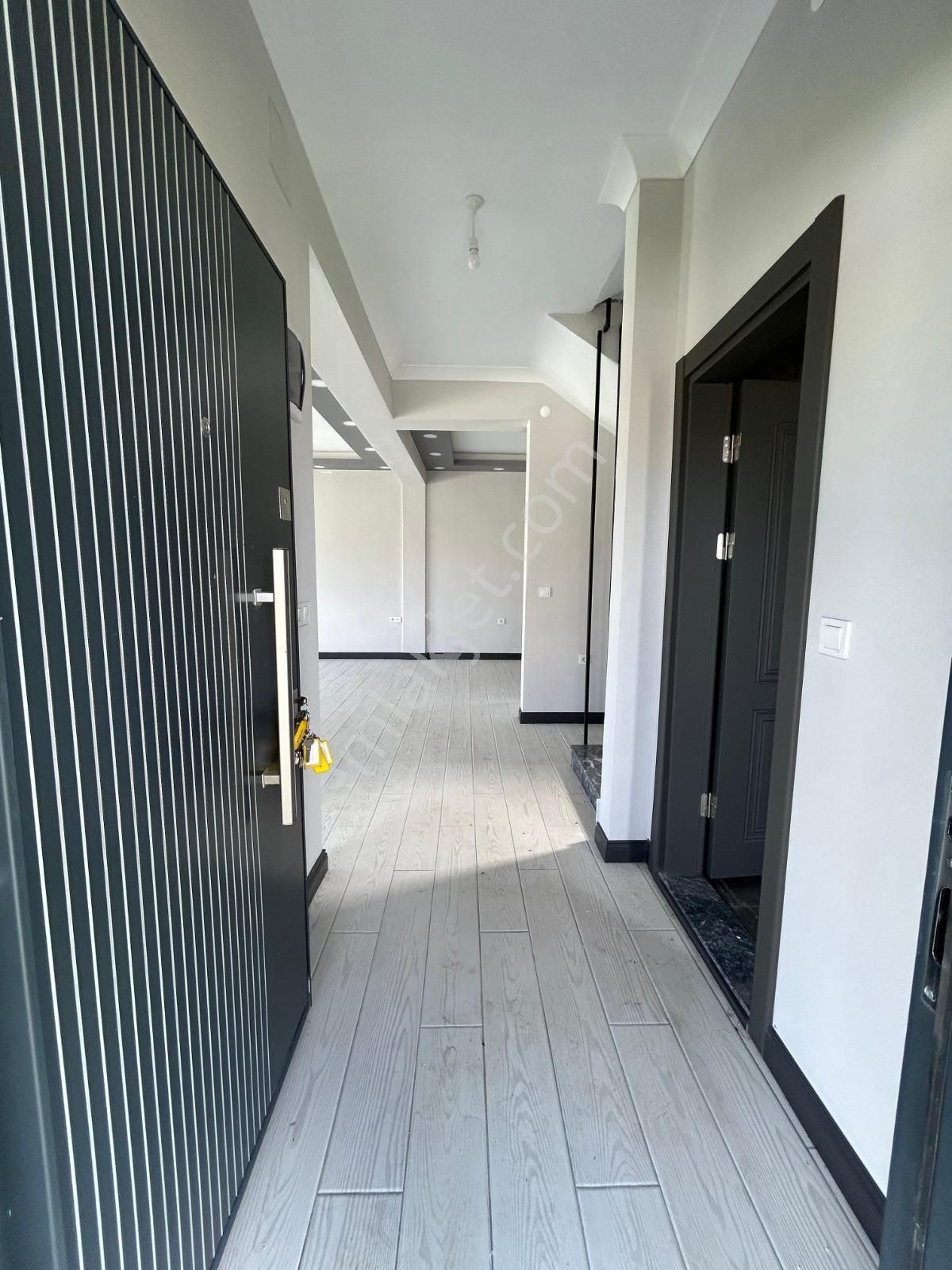 Karasuda Deniz Manzaralı Müstakil Bahçeli 4+1 Satılık Tripleks - Görsel 28