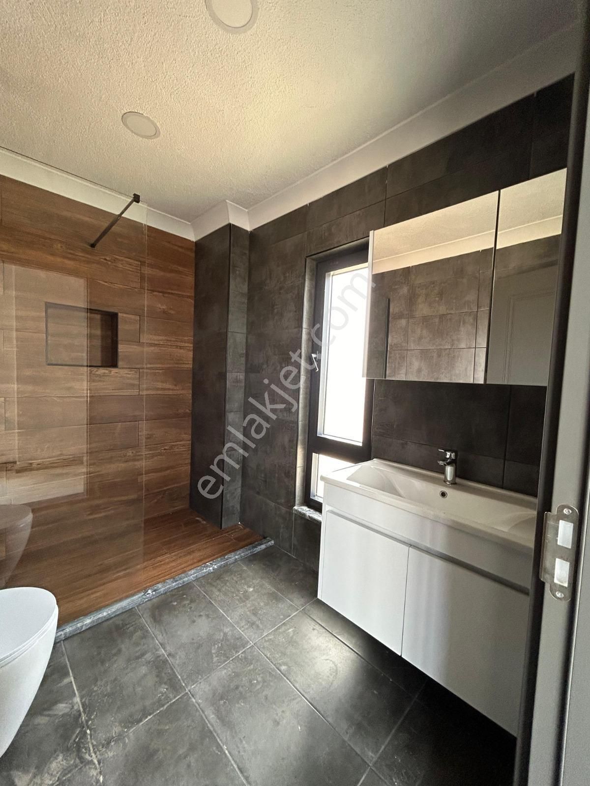 Karasuda Deniz Manzaralı Müstakil Bahçeli 4+1 Satılık Tripleks - Görsel 22