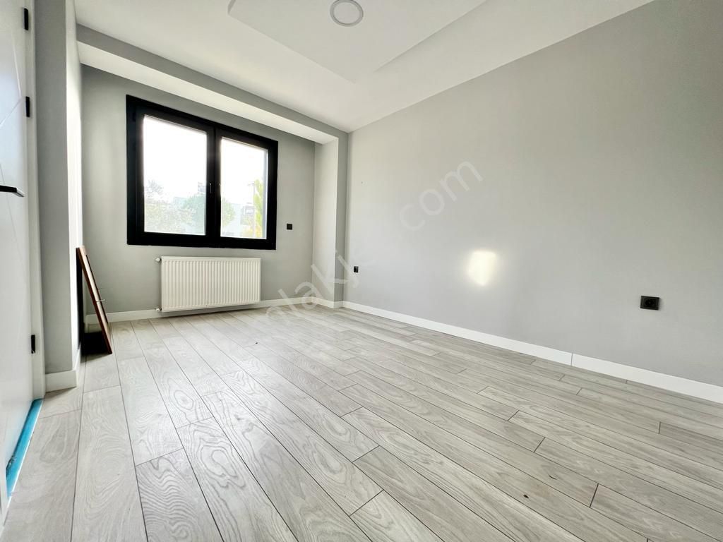 ✨akçay Ay Emlak'tan✨pelitköy'de Denize Sıfır Butik Sitede Yüzme Havuzlu Satılık 1+1 Lüks Daire - Görsel 14