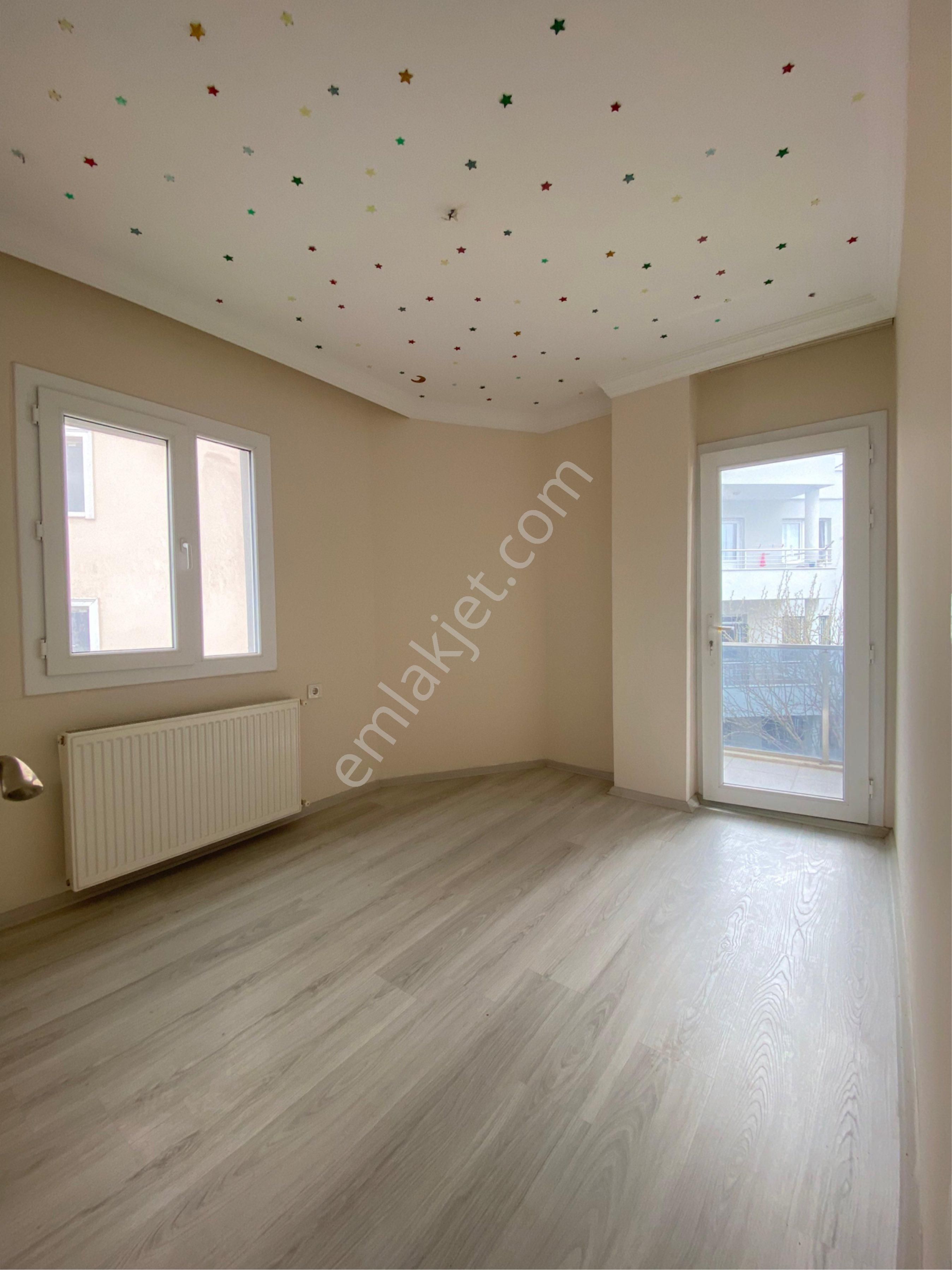 Kuşadası Davutlarda Çift Cepheli Önü Açık Çok Geniş 3+1 Daire - Görsel 13