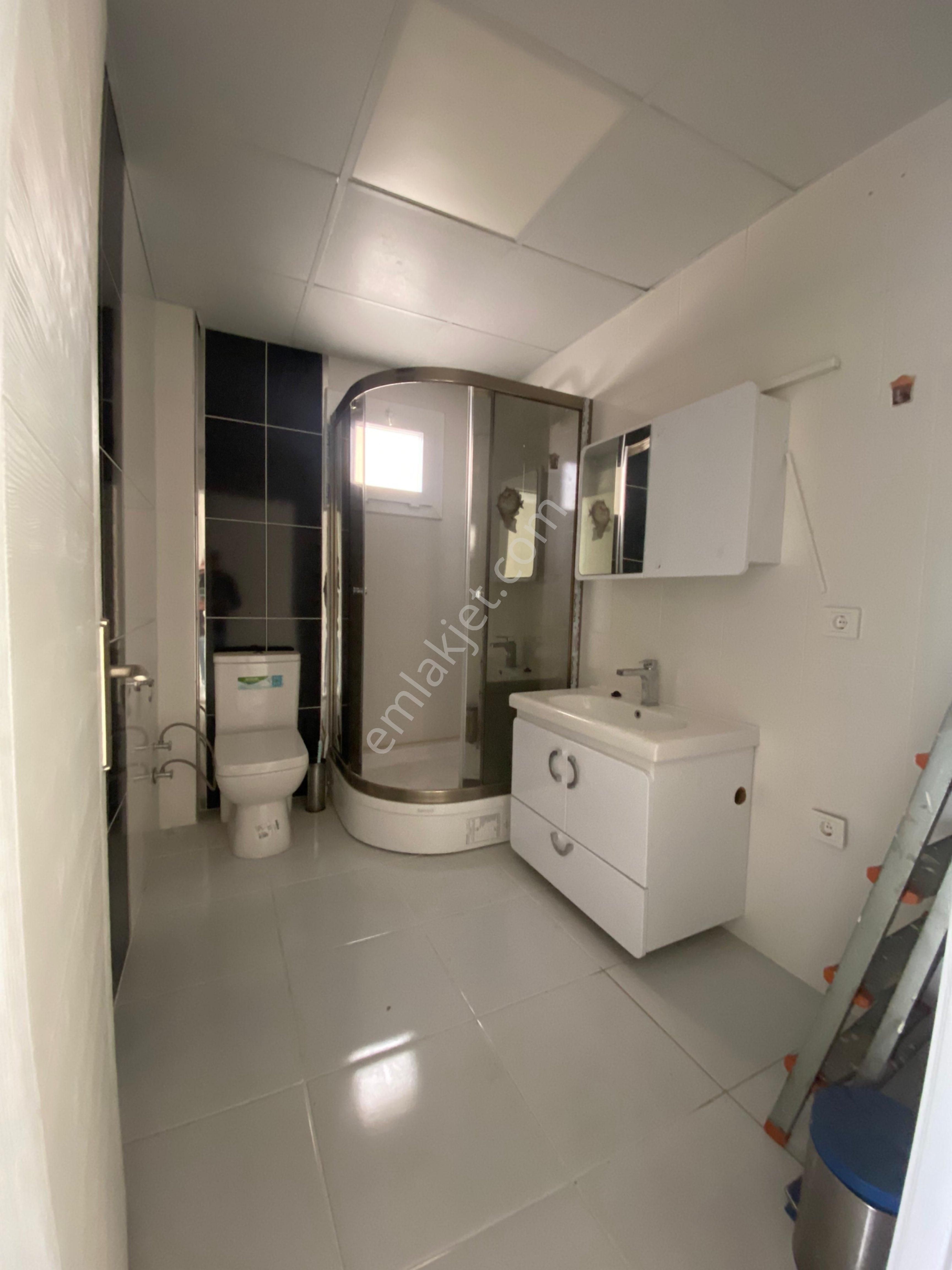 Kuşadası Davutlarda Çift Cepheli Önü Açık Çok Geniş 3+1 Daire - Görsel 4