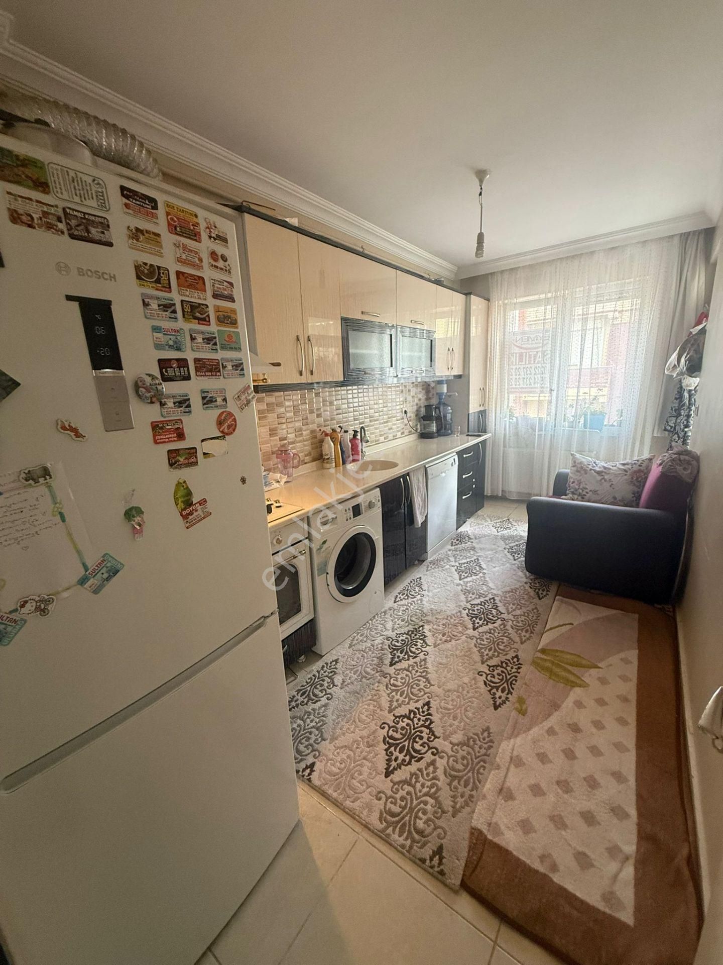 Elmas Emlaktan Mükemmel Lokasyon Kapalı Pazar Yakını 2+1 Ara Kat Daire