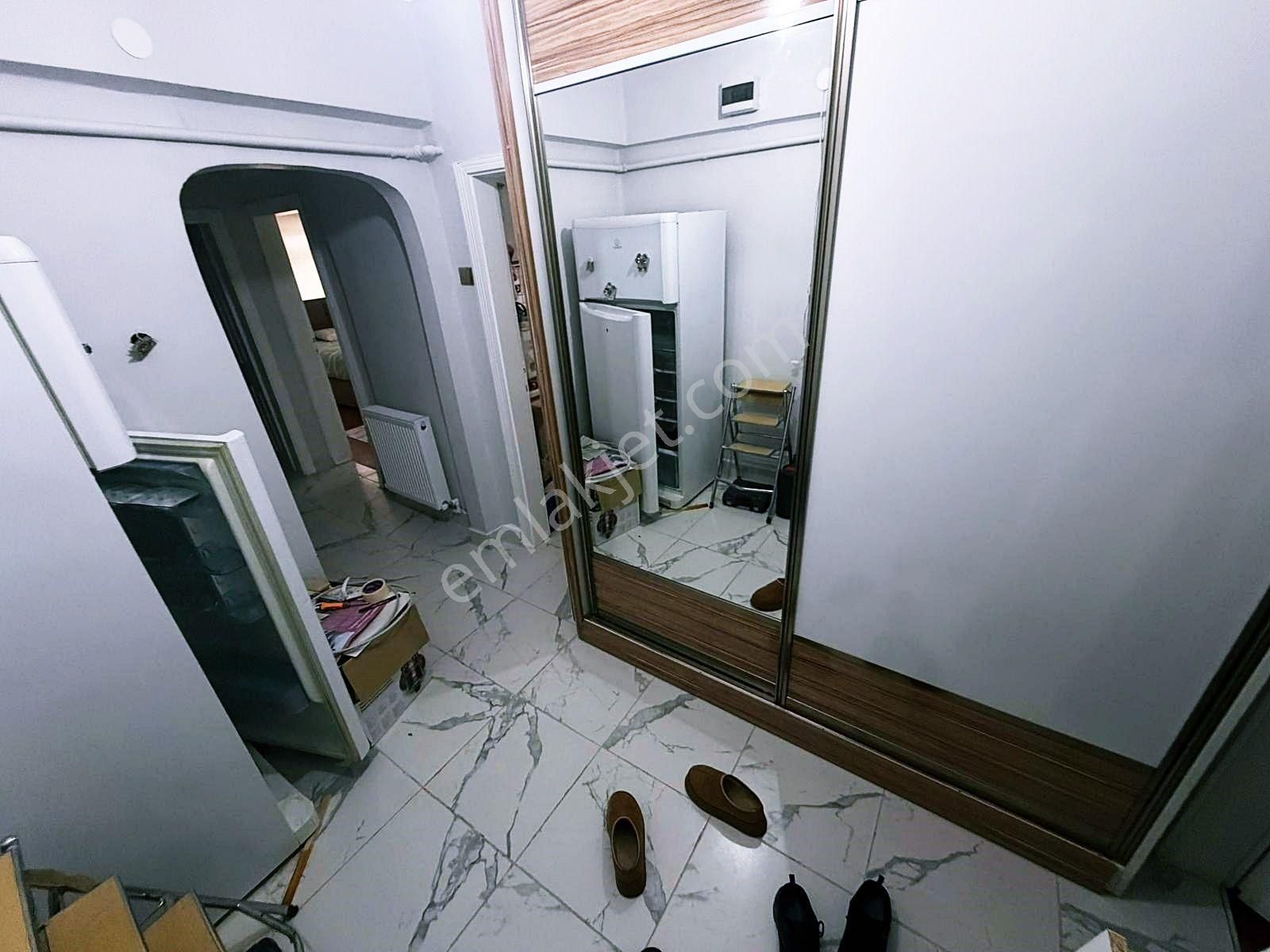 Cihandan Demetevler Metro Ve Vatan Cadde Yakını Satlık 3+1 Daire