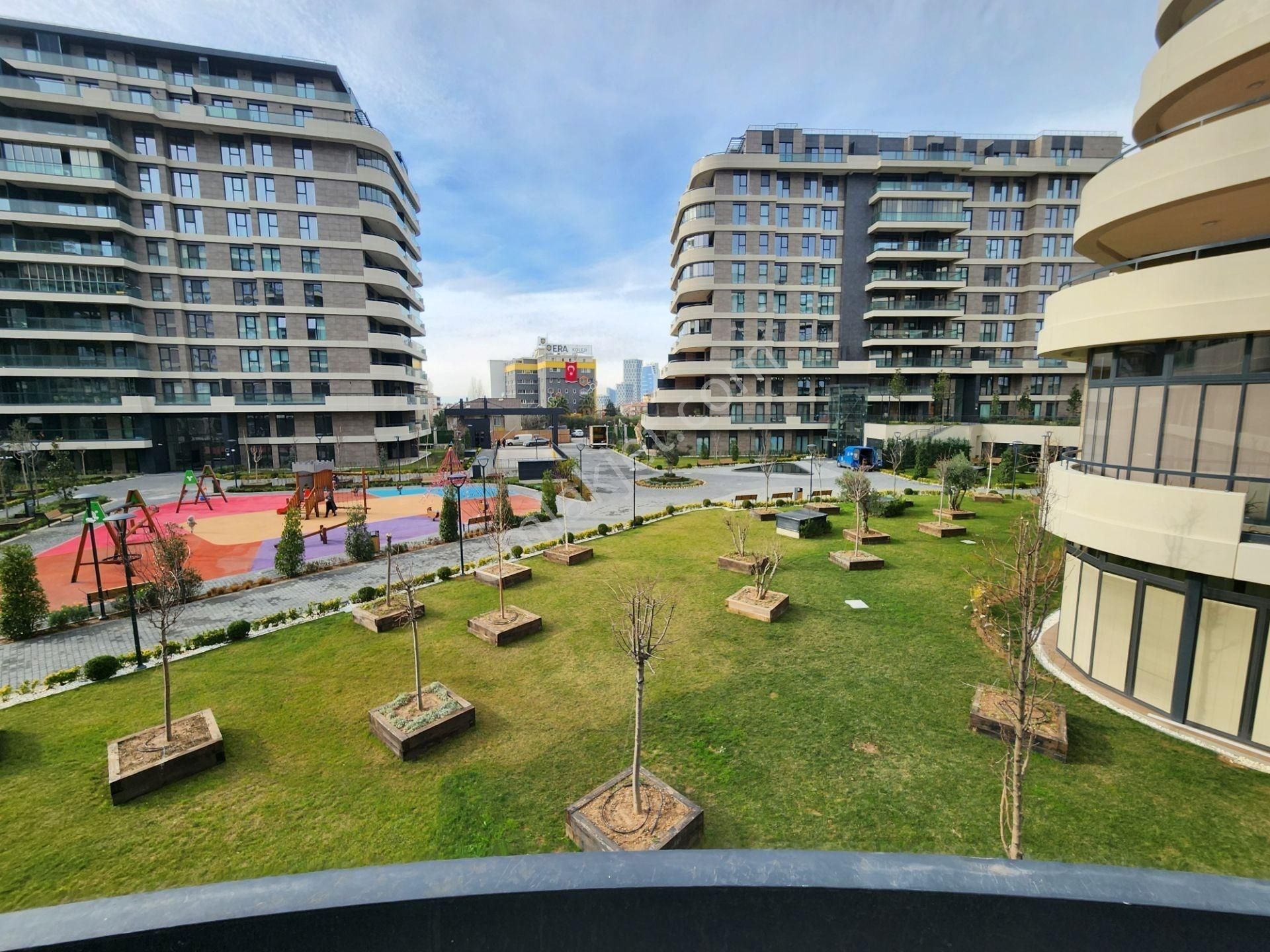 Kartal Batı Yakası Ödeme Avantajlı 47m2 Teraslı Tüm Camlardan Peyzaj Manzaralı Satılık 4+1 Daire - Görsel 2