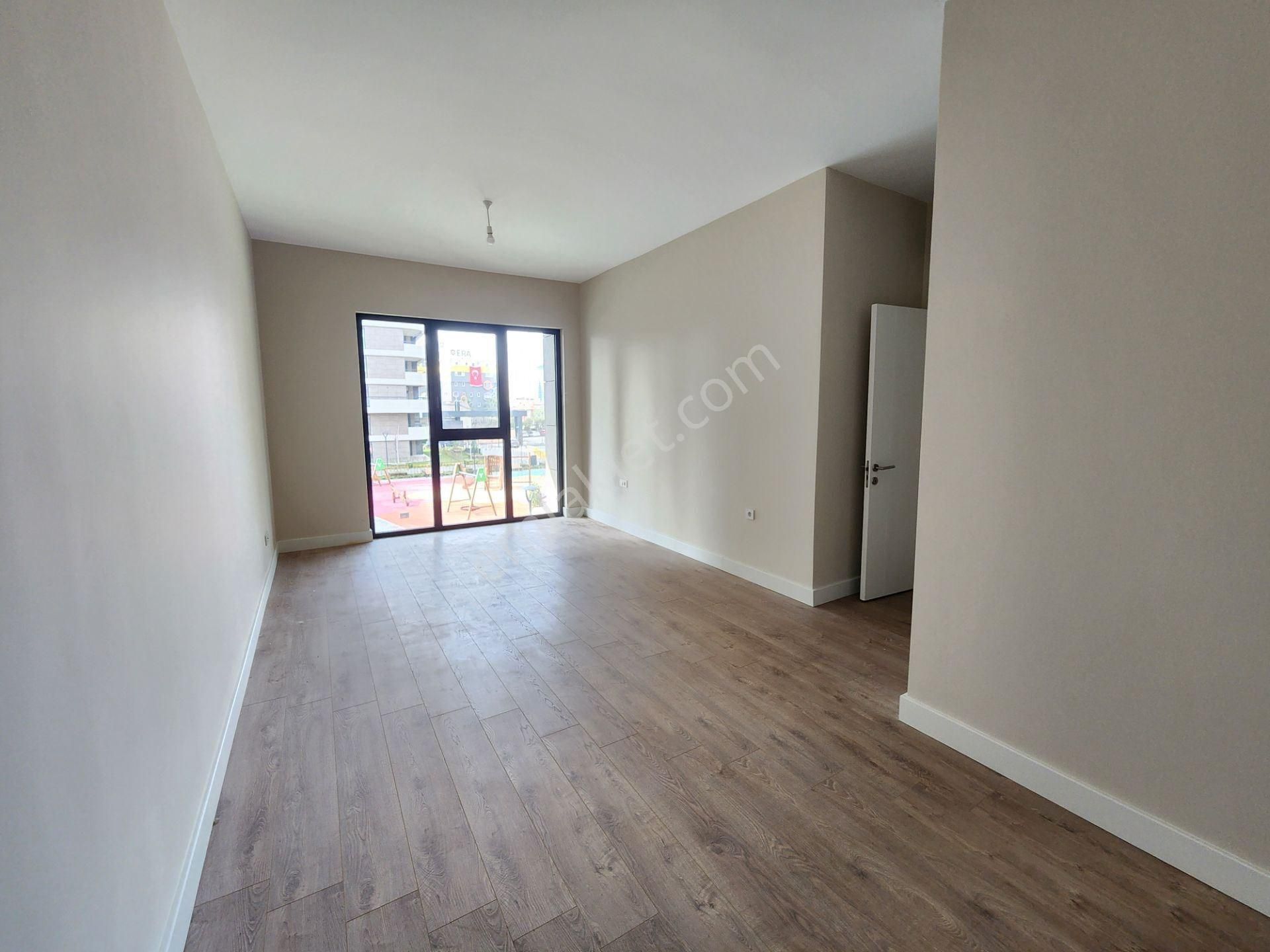 Kartal Batı Yakası Ödeme Avantajlı 47m2 Teraslı Tüm Camlardan Peyzaj Manzaralı Satılık 4+1 Daire - Görsel 22