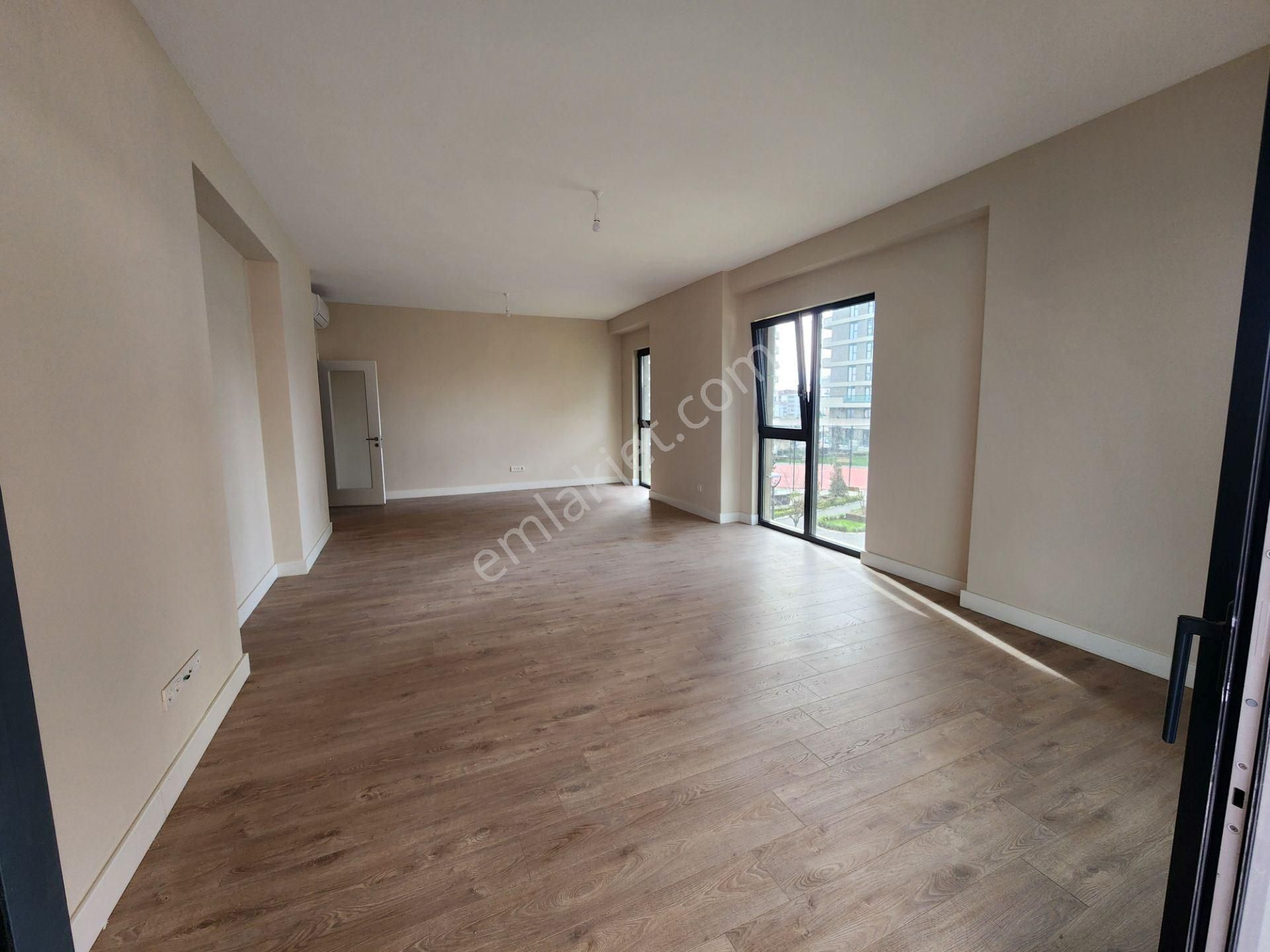 Kartal Batı Yakası Ödeme Avantajlı 47m2 Teraslı Tüm Camlardan Peyzaj Manzaralı Satılık 4+1 Daire - Görsel 4