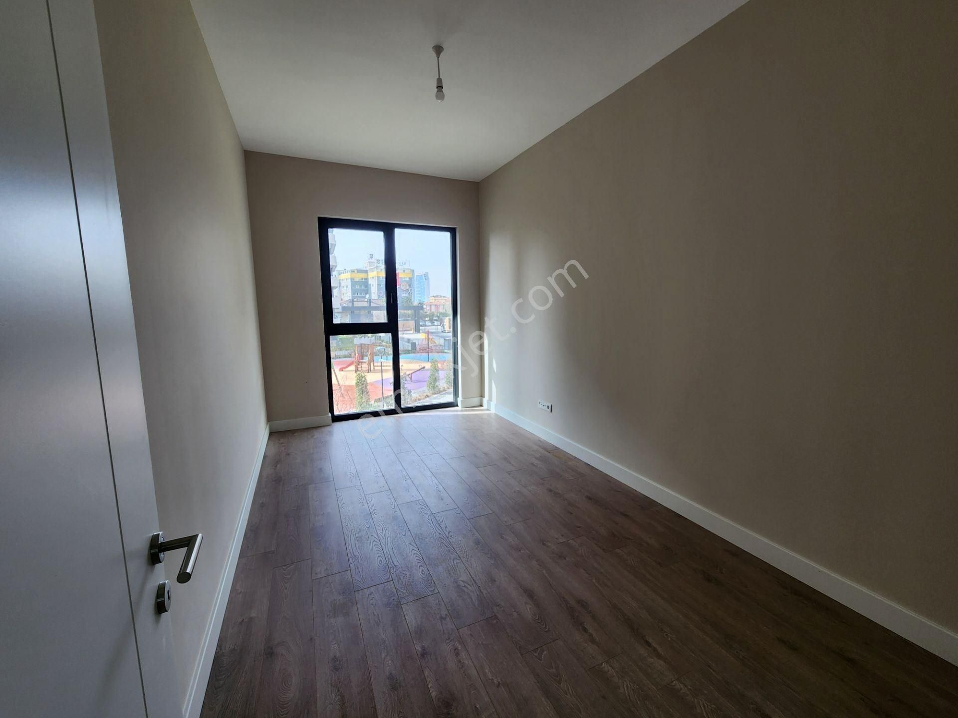 Kartal Batı Yakası Ödeme Avantajlı 47m2 Teraslı Tüm Camlardan Peyzaj Manzaralı Satılık 4+1 Daire - Görsel 19