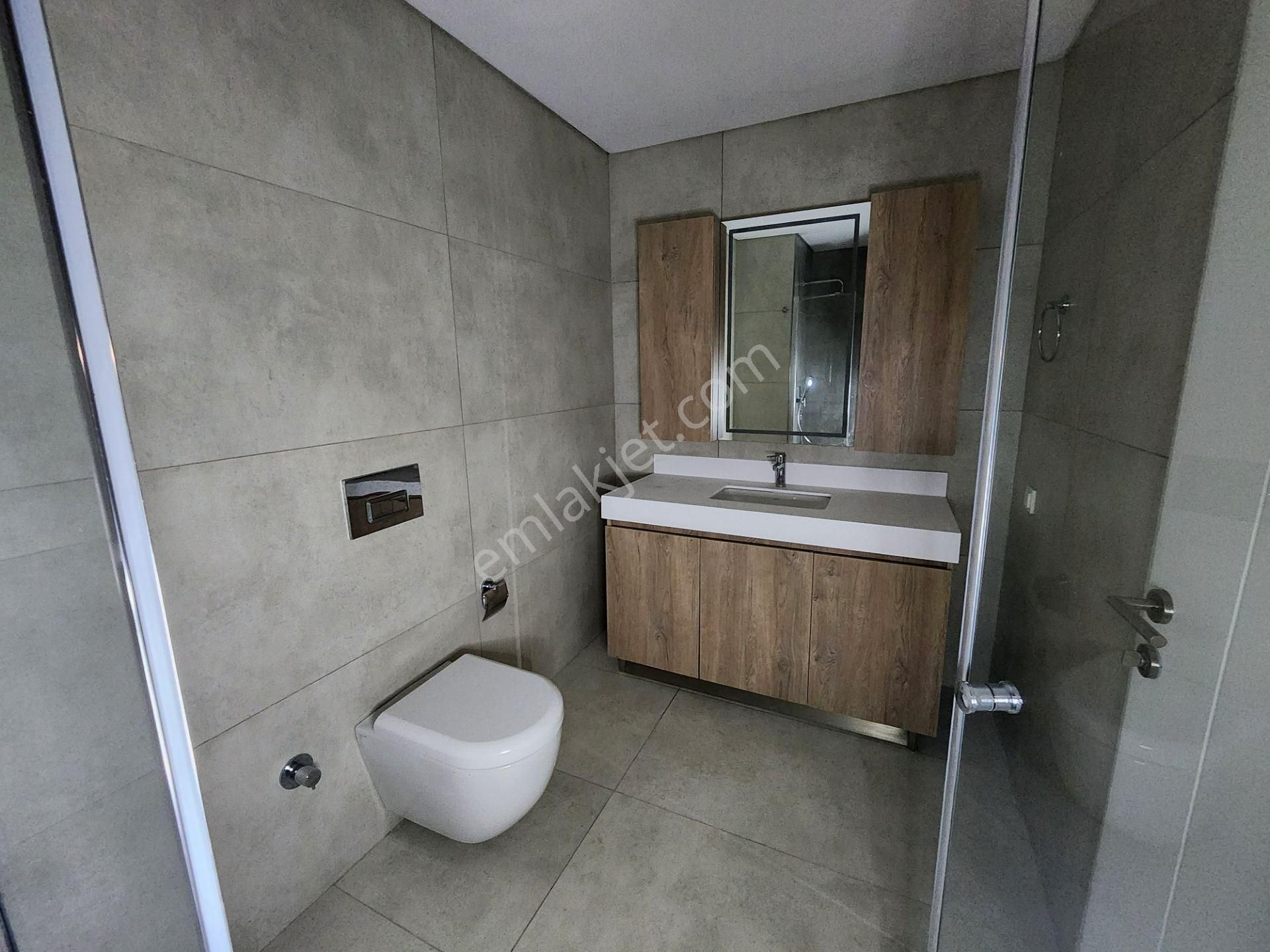 Kartal Batı Yakası Ödeme Avantajlı 47m2 Teraslı Tüm Camlardan Peyzaj Manzaralı Satılık 4+1 Daire - Görsel 17