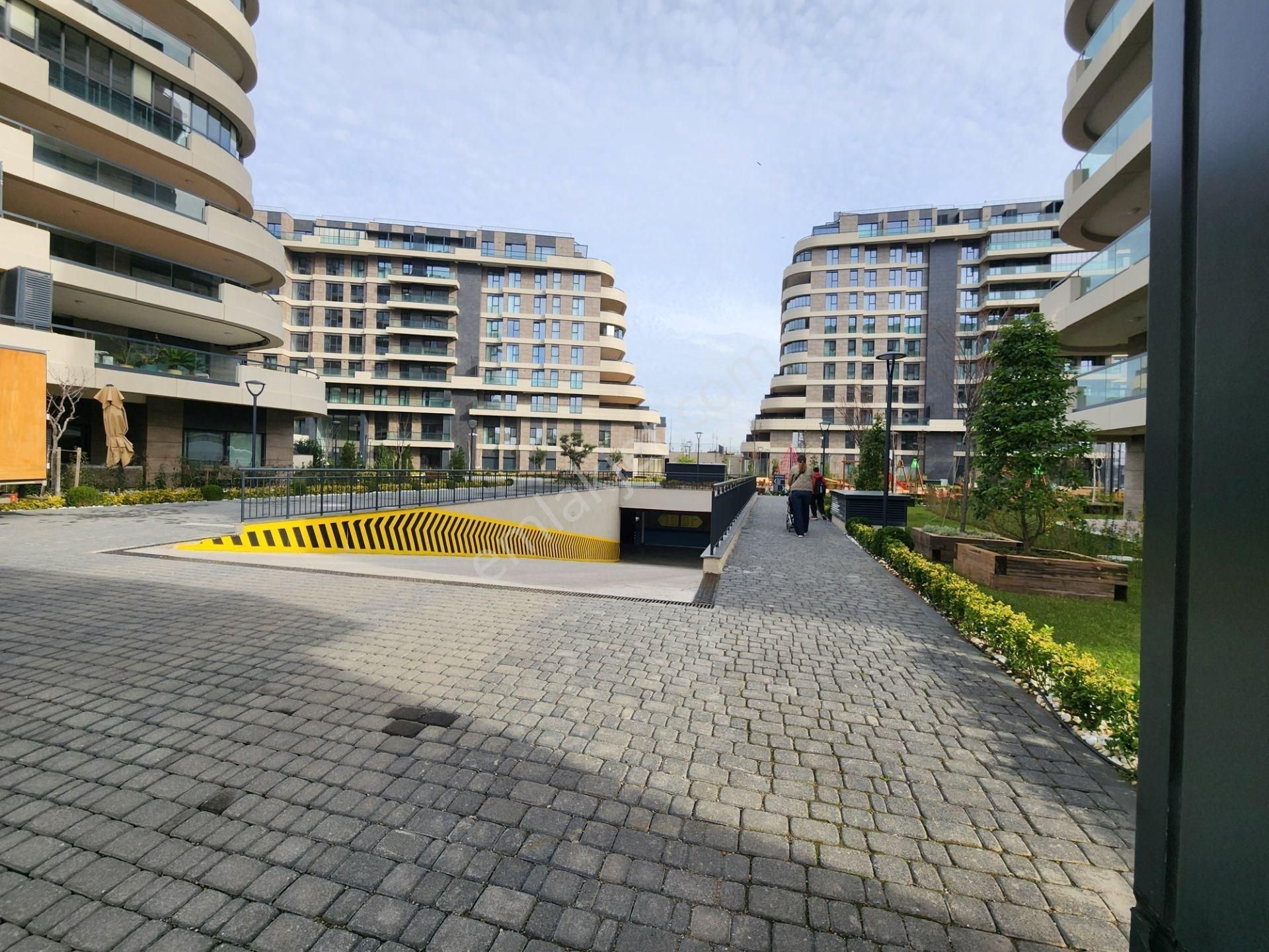 Kartal Batı Yakası Ödeme Avantajlı 47m2 Teraslı Tüm Camlardan Peyzaj Manzaralı Satılık 4+1 Daire - Görsel 35