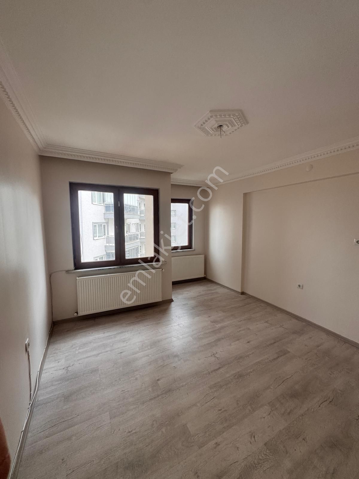 Geniş Salonlu | Kapalı Mutfak | Yeni Boyalı 2+1 Sinandede - Görsel 12