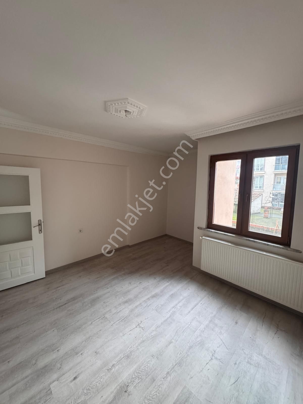 Geniş Salonlu | Kapalı Mutfak | Yeni Boyalı 2+1 Sinandede - Görsel 4