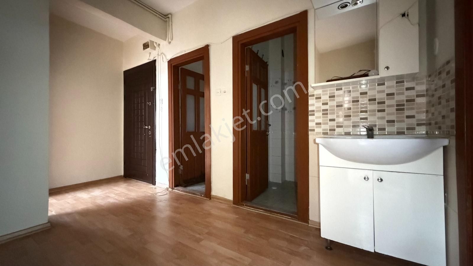 İlka'dan Talatpaşa Mh Balkonlu Geniş 2+1 Kiralık Daire - Görsel 16