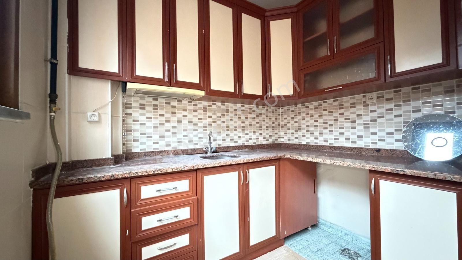 İlka'dan Talatpaşa Mh Balkonlu Geniş 2+1 Kiralık Daire - Görsel 3