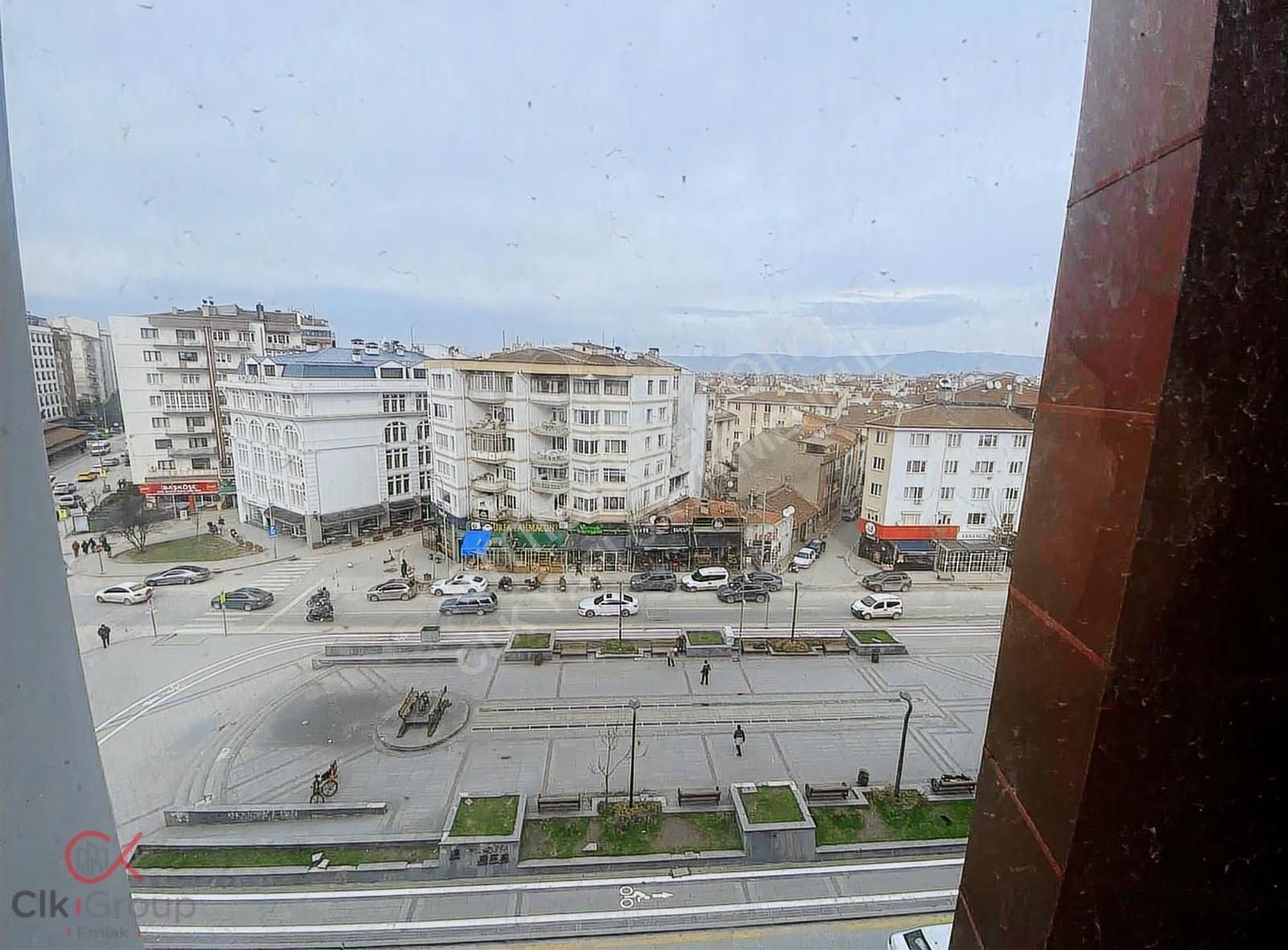 Clk'dan Hatboyu Caddesi Üzerinde 1+1 Residance Dairesi - Görsel 4