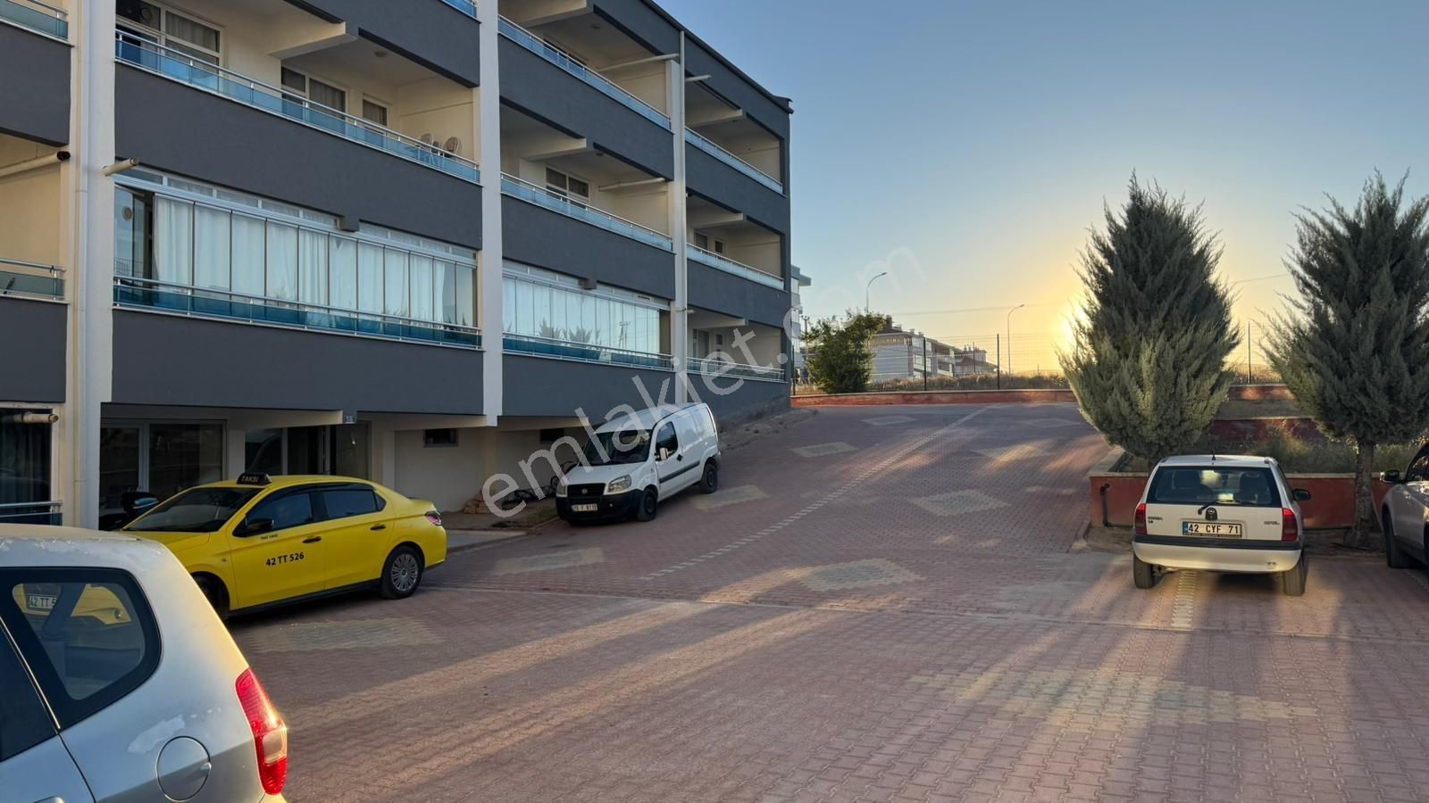 Kosova Mh Kiralık 1+1 Eşyalı Arakat Daire Servis Güzergahı Üzerd - Görsel 21