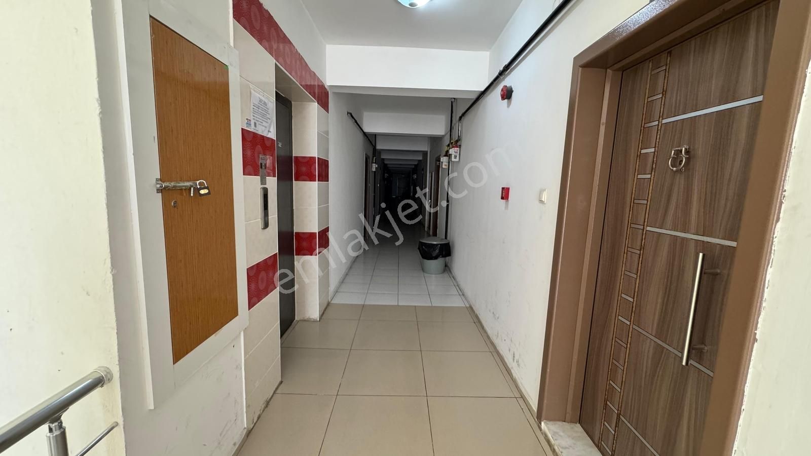 Kosova Mh Kiralık 1+1 Eşyalı Arakat Daire Servis Güzergahı Üzerd - Görsel 12